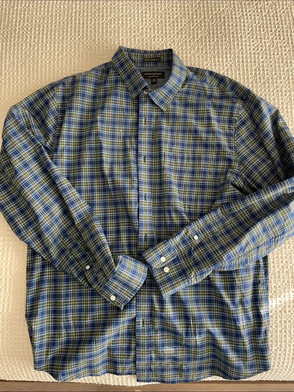 Men's Blue and Green Plaid Button-Up Shirt